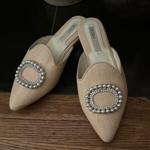 ✨Gorgeous NWOT Luna Grosgrain Pearl Embellished Dress Slides/Mules✨